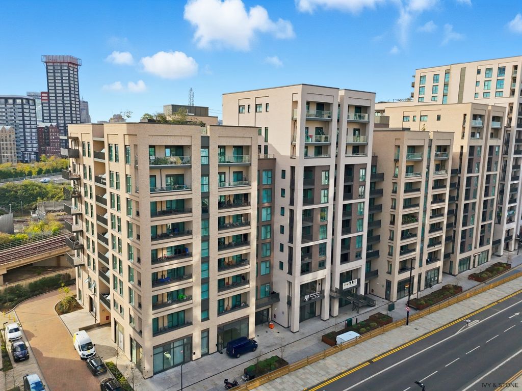 Property photo 1 of 22 4618720