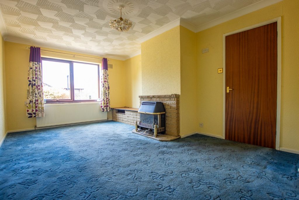 Property photo 3 of 15 3921884