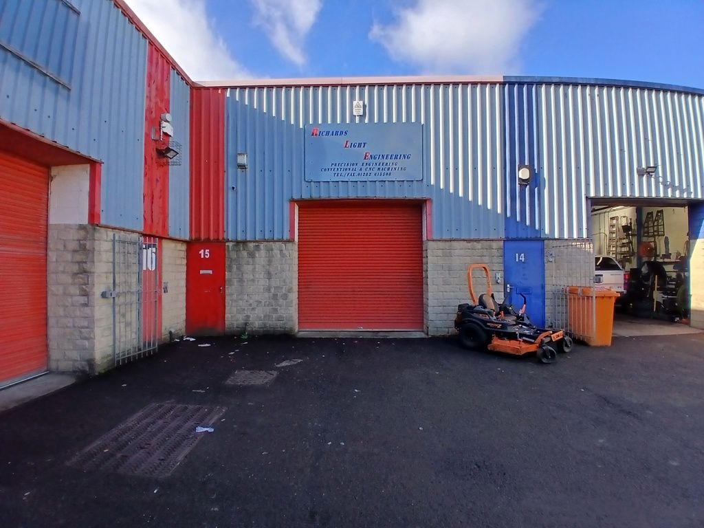 Property photo 1 of 7 Photo 2