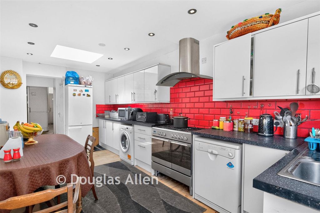 Property photo 1 of 12 Kitchen