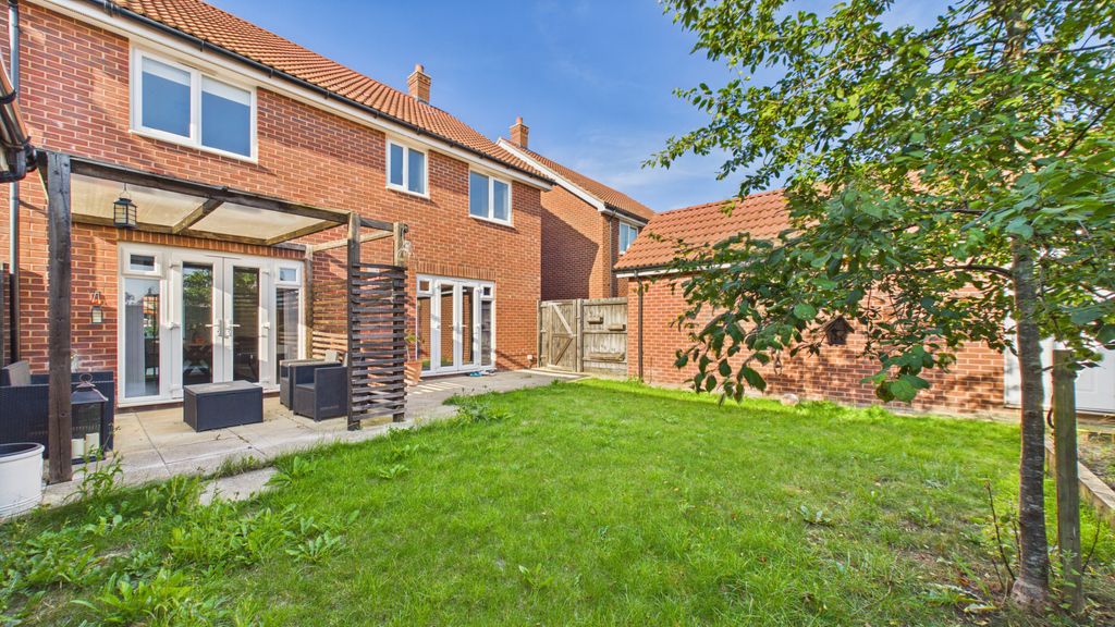 Property photo 3 of 13