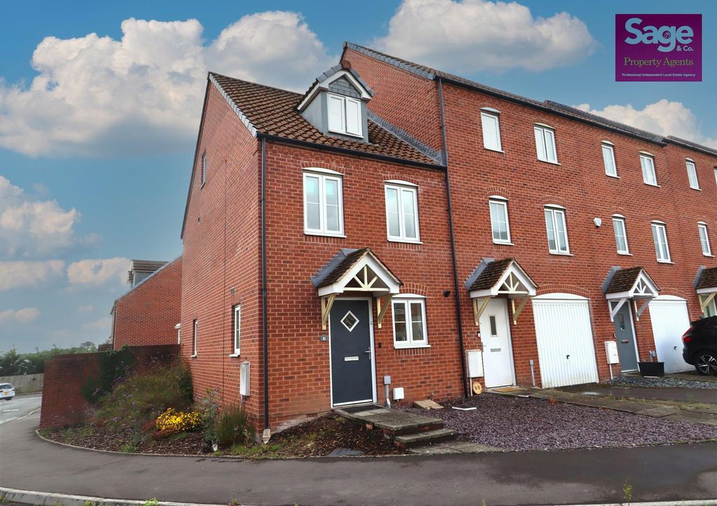 Property photo 1 of 31