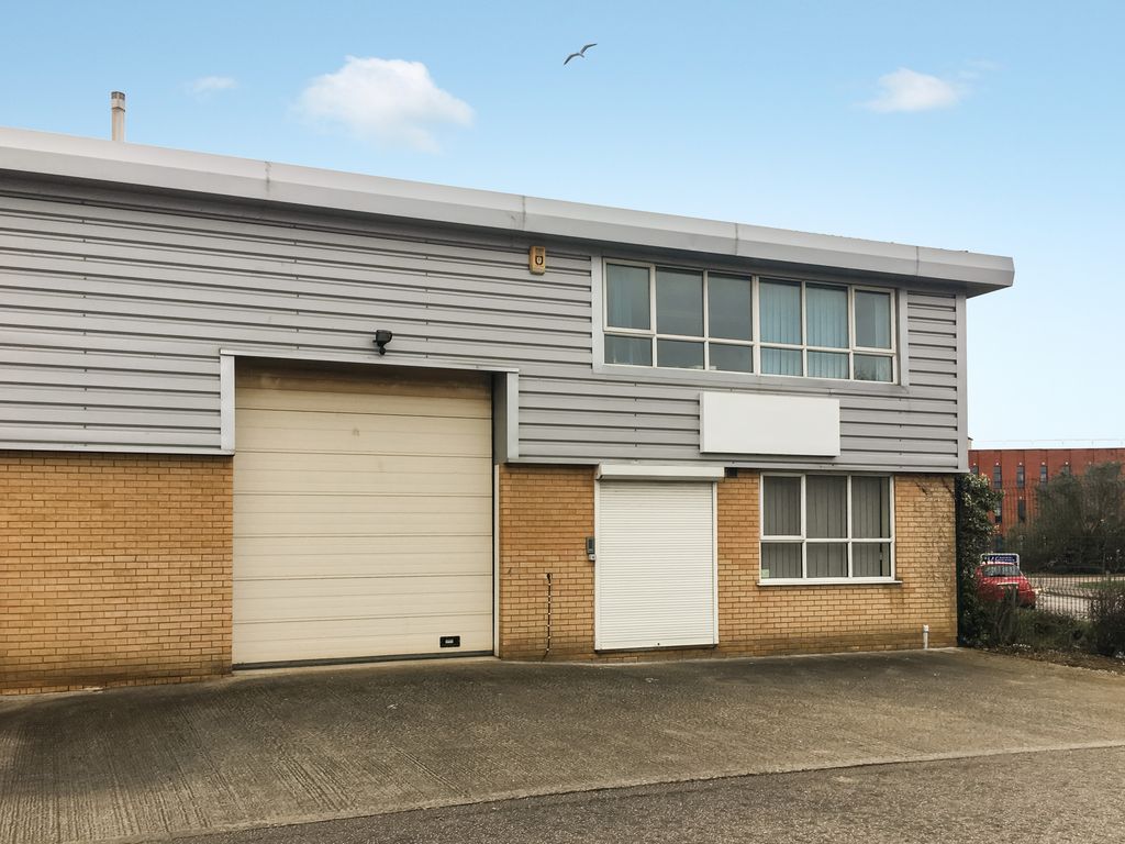 Property photo 1 of 3