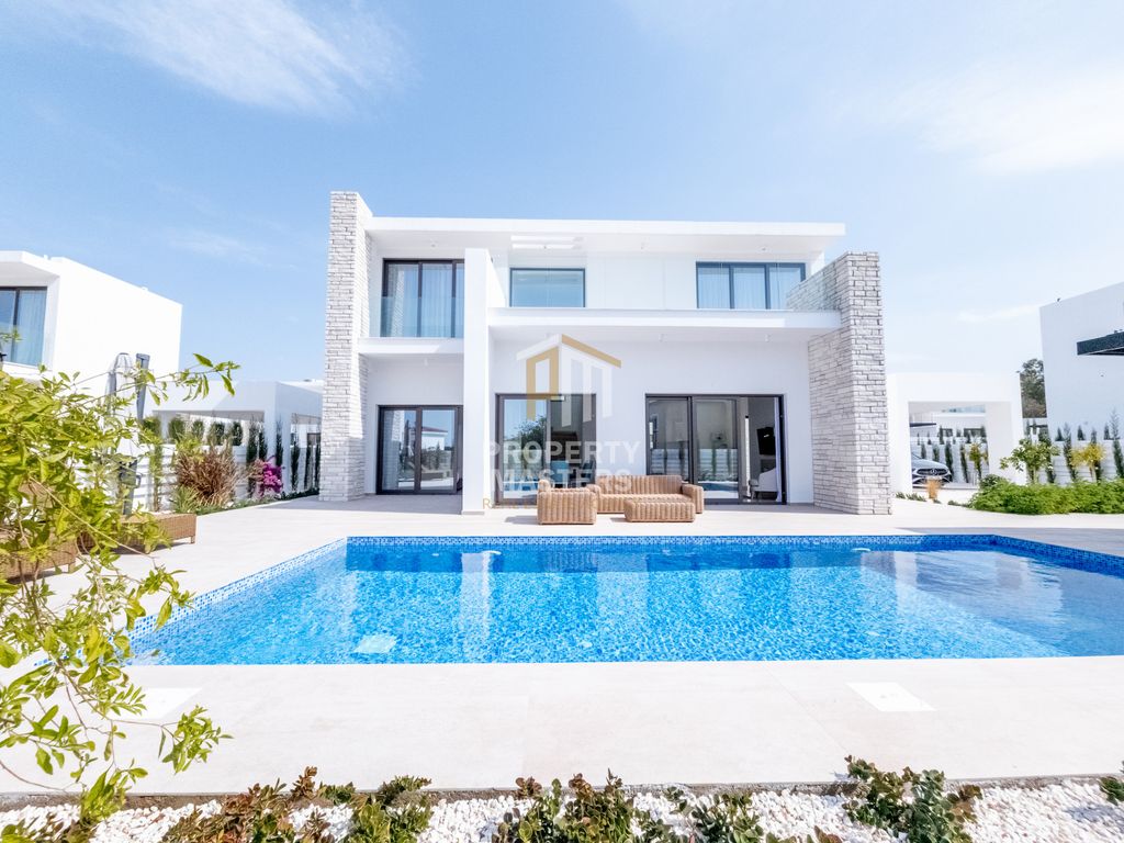 Property photo 1 of 50