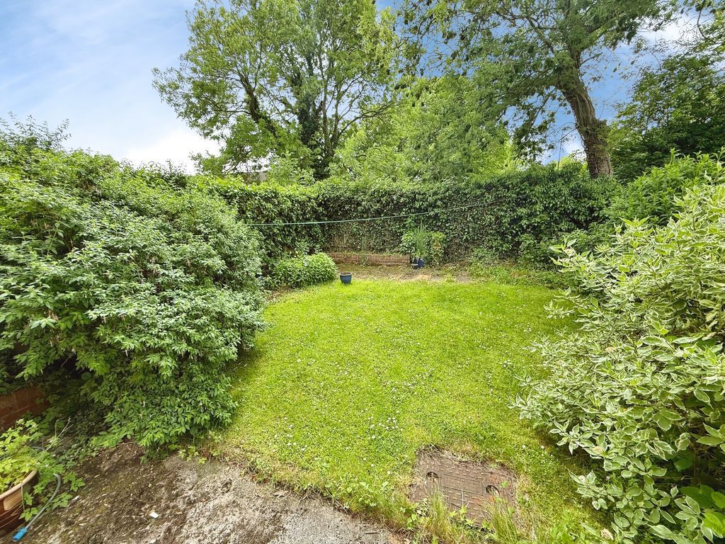 Property photo 2 of 8 Photo 8