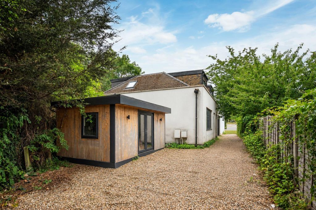 Property photo 1 of 21 1.Png