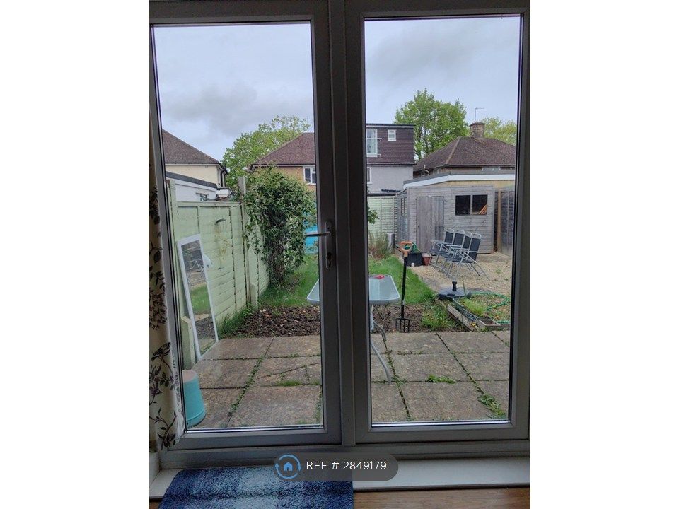 Property photo 3 of 34