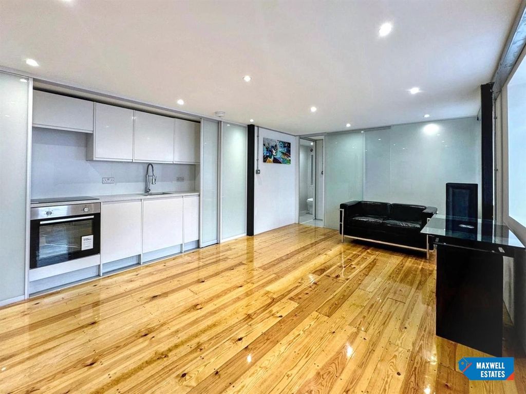 Property photo 1 of 11 Whatsapp Image 2026-04-27 At 12.52.31 (3).Jpg