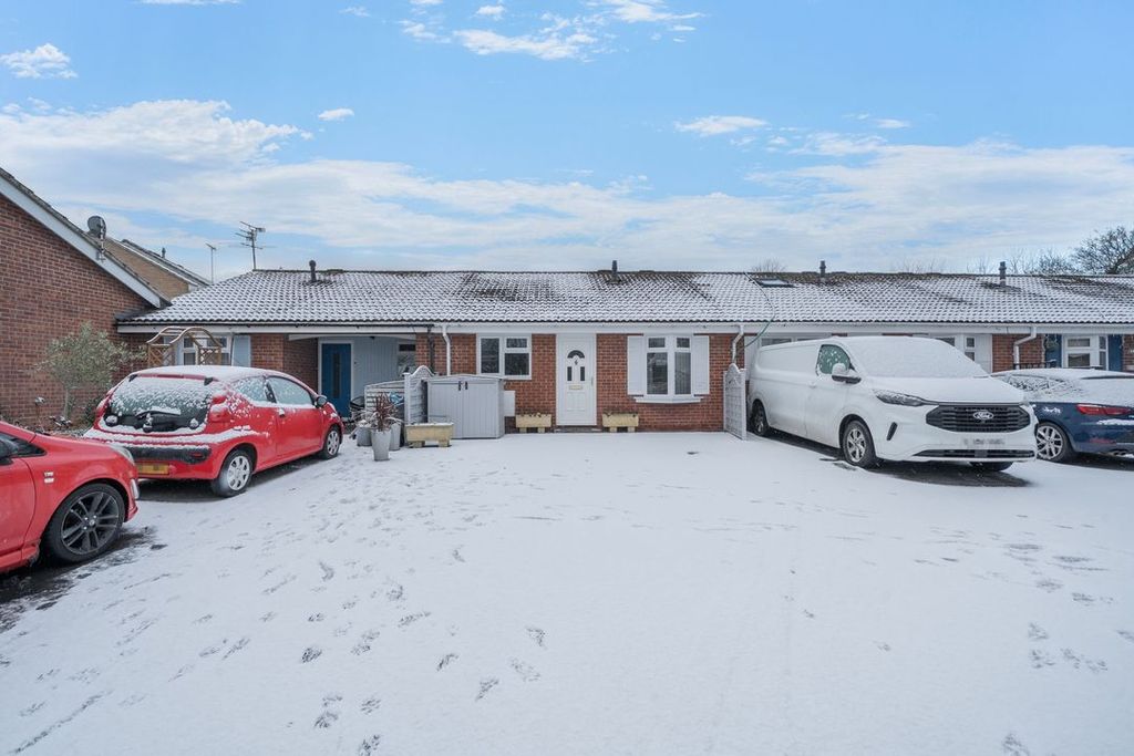 Property photo 2 of 10 139649523695E69832431F