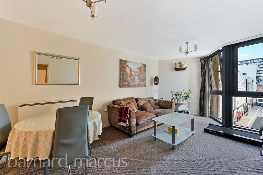 Property photo 1 of 9 Reception Room