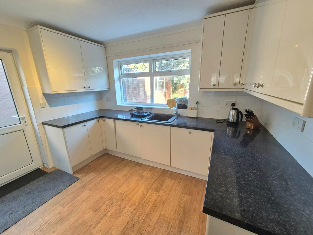 Property photo 3 of 23 Image