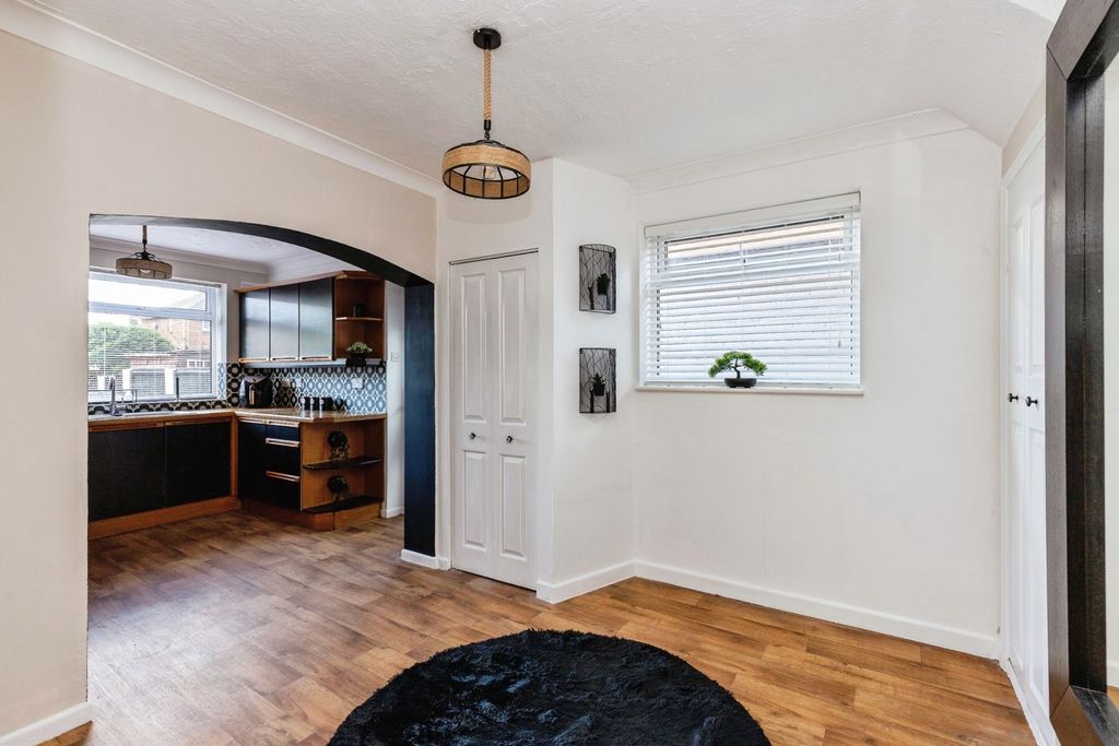 Property photo 3 of 20 Kitchen/Diner