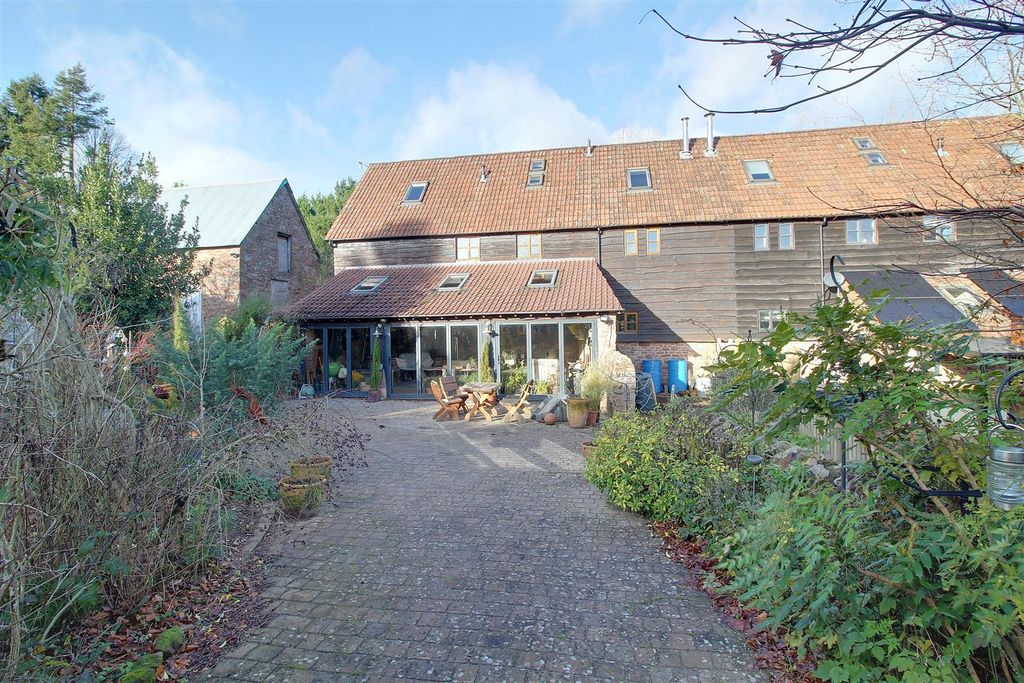 Property photo 3 of 25 Img_8328-Img_8330.Jpg