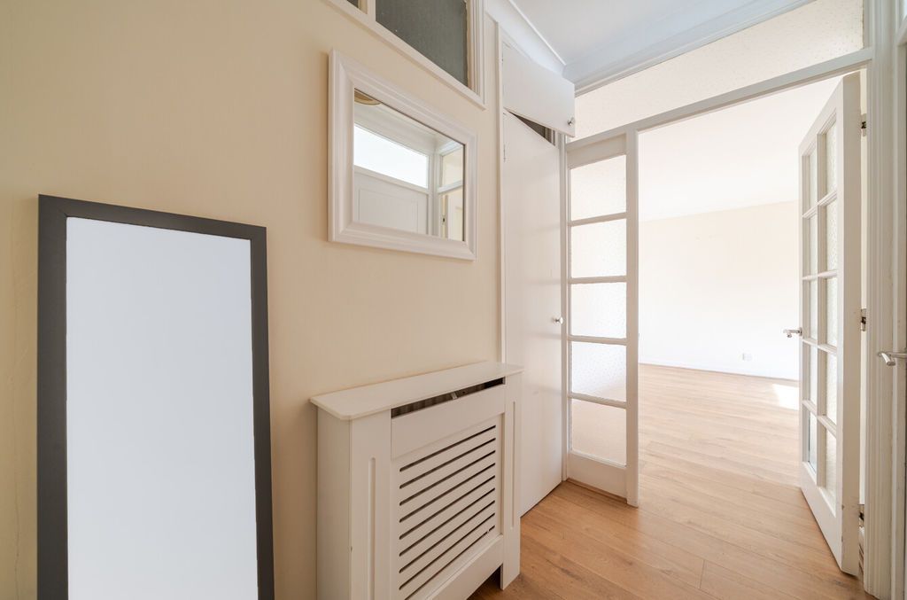 Property photo 3 of 15 Photo 8