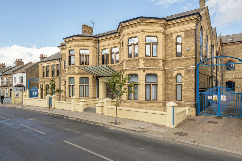 Property photo 1 of 8 1498593-8-6A6B51696c6Ae.Jpg