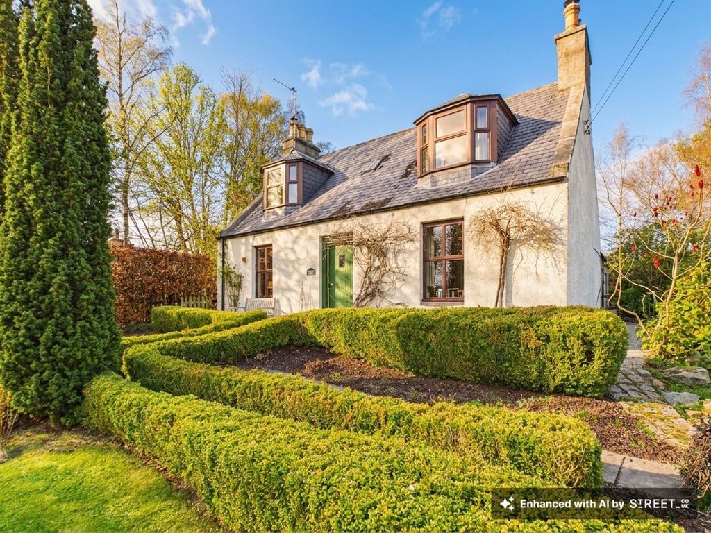 Property photo 2 of 39