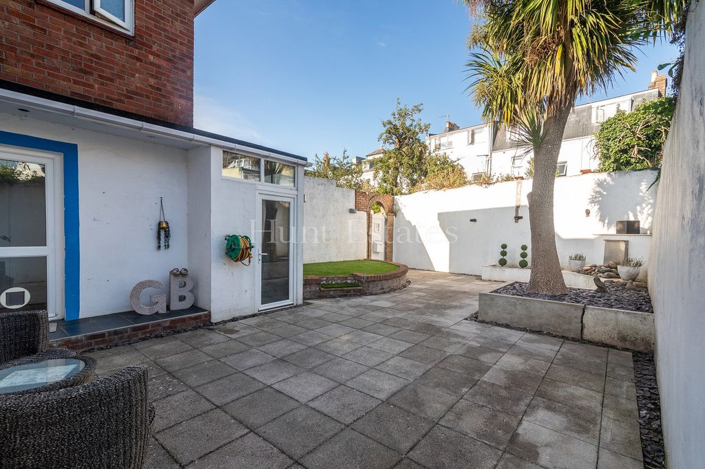 Property photo 2 of 25 Not Specified