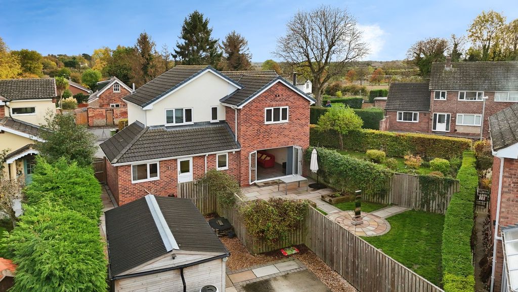 Property photo 2 of 22 4549824