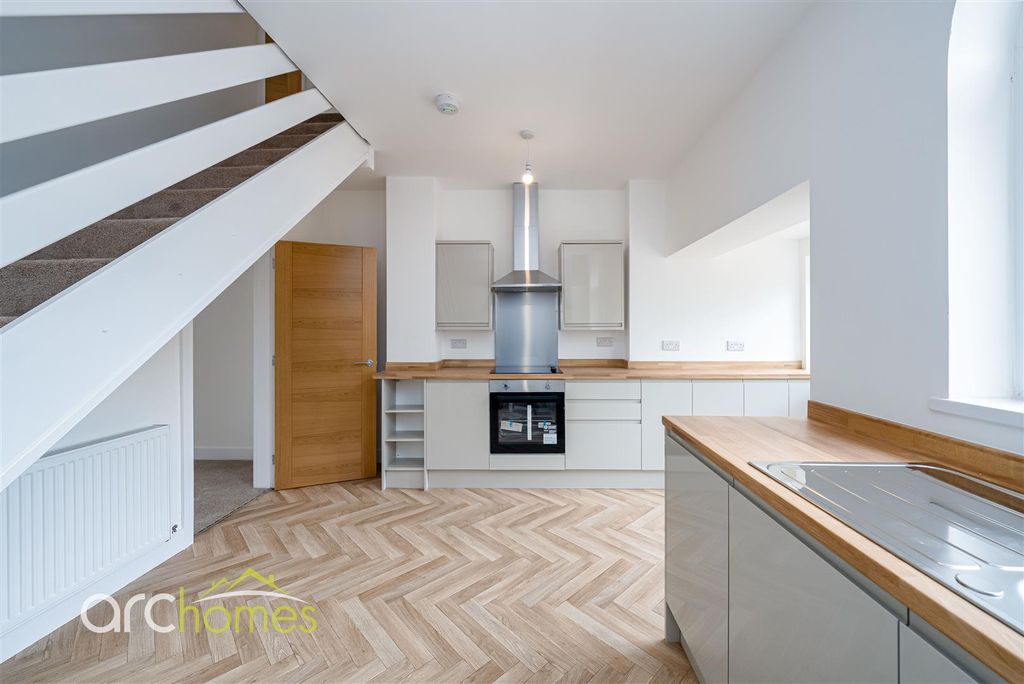 Property photo 3 of 17 Legh-5.Jpg