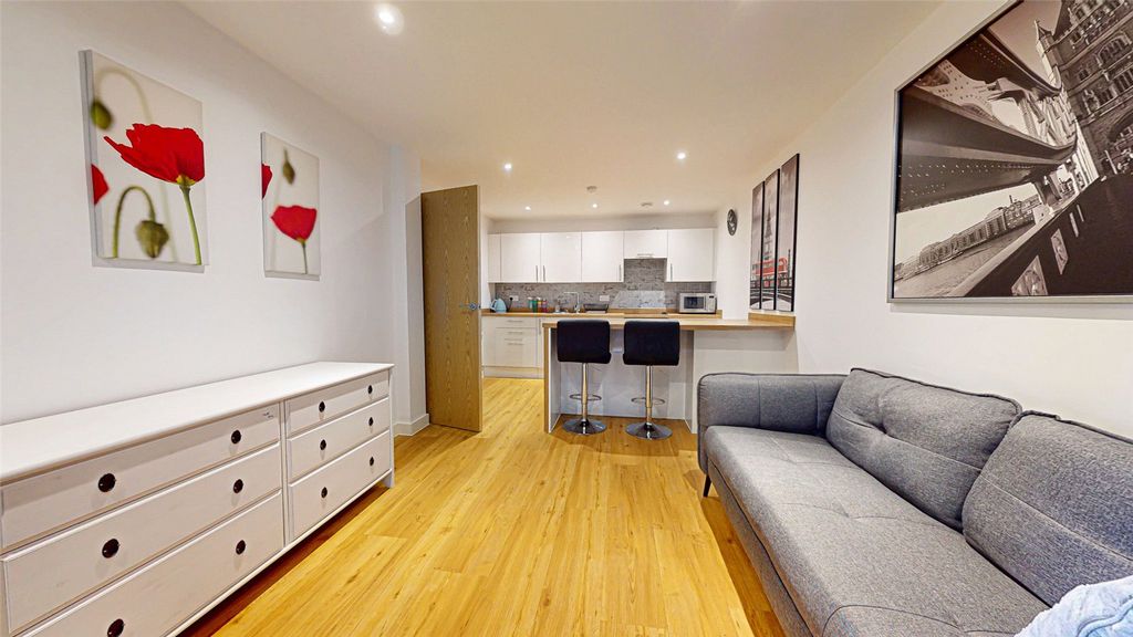 Property photo 2 of 11 Picture No. 01