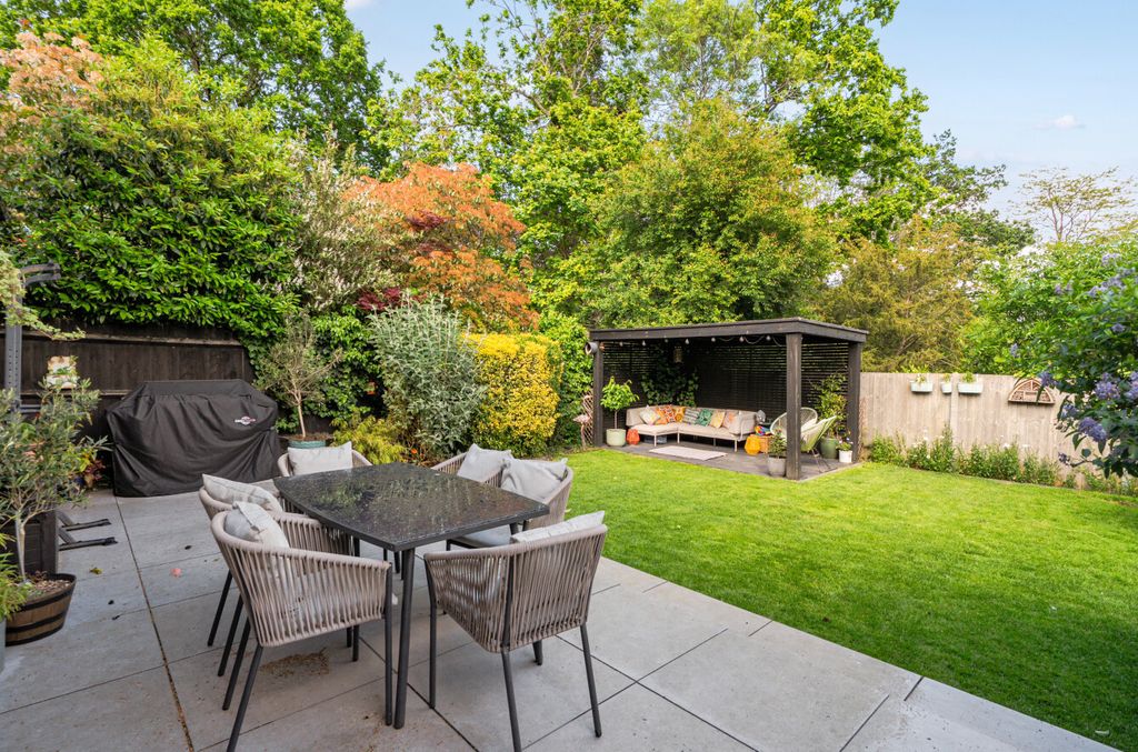 Property photo 2 of 27 1463016-4-6A04Aaa...