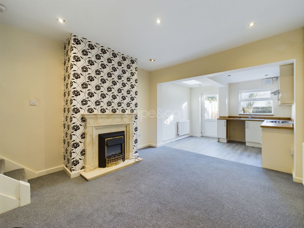 Property photo 2 of 13 2854124