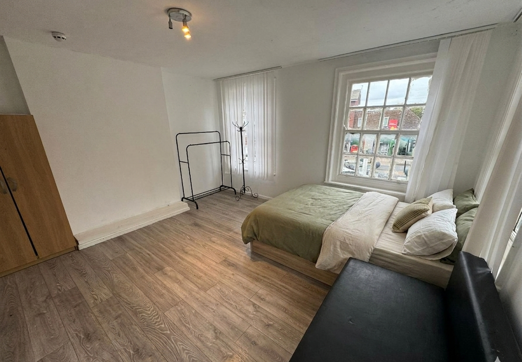 Property photo 2 of 3