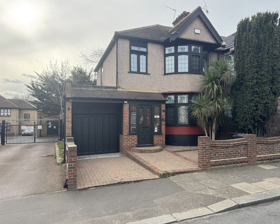 Property photo 2 of 3