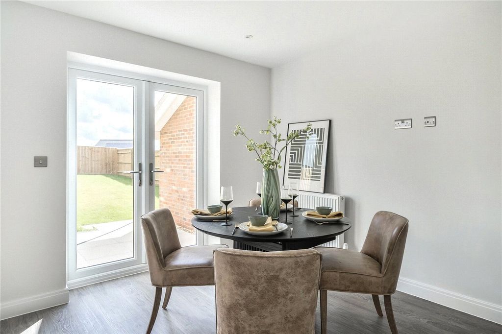 Property photo 3 of 9 Picture No. 02