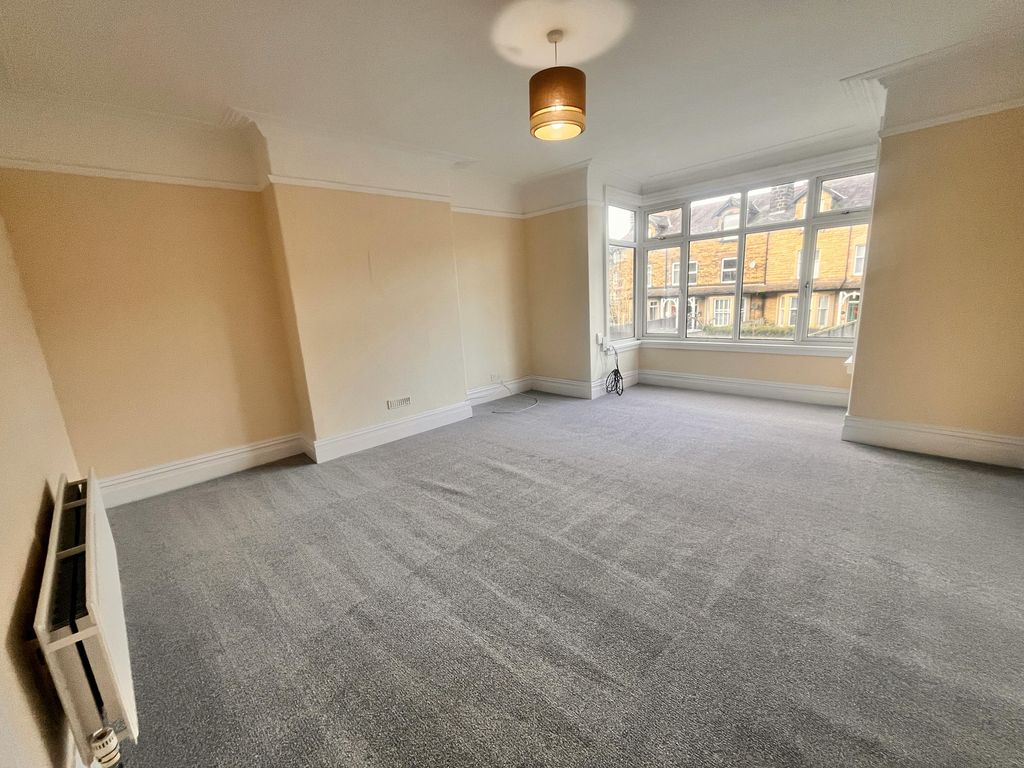 Property photo 2 of 16 Image00027.Jpeg