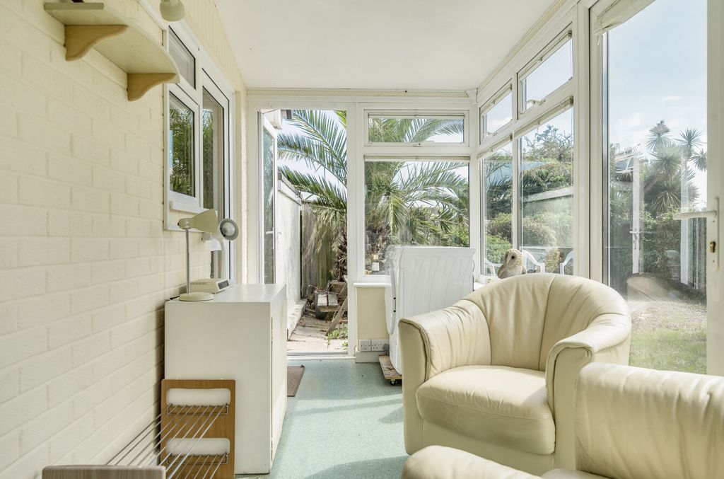 Property photo 1 of 19 1344196-11-68A74B...