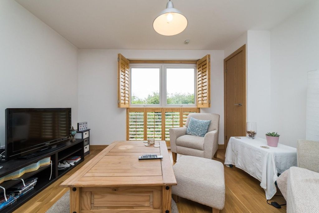 Property photo 3 of 9 Picture 3