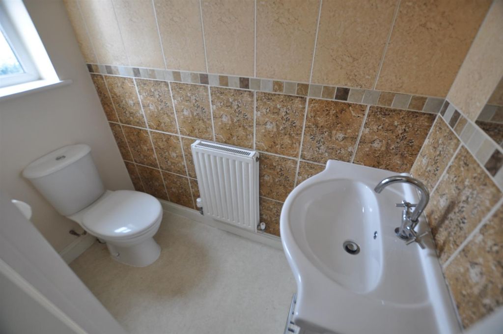 Property photo 3 of 11 Cloakroom/WC