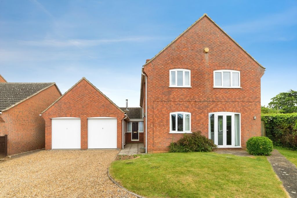 Property photo 1 of 30 Pbox-Img.Jpg