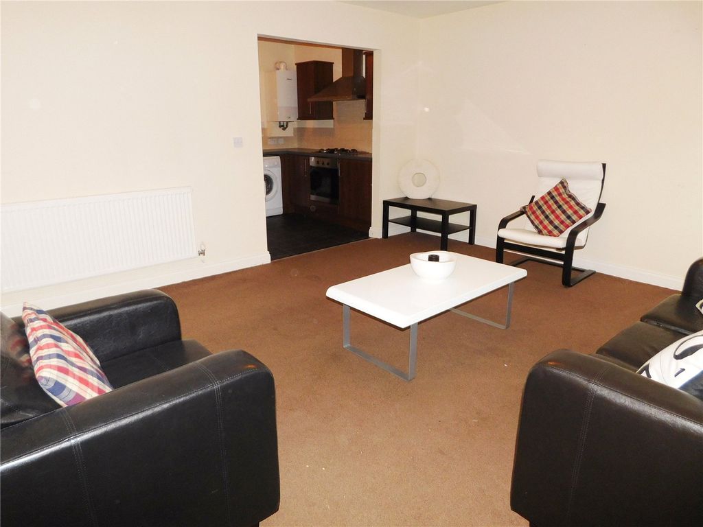 Property photo 2 of 6 Picture No. 06