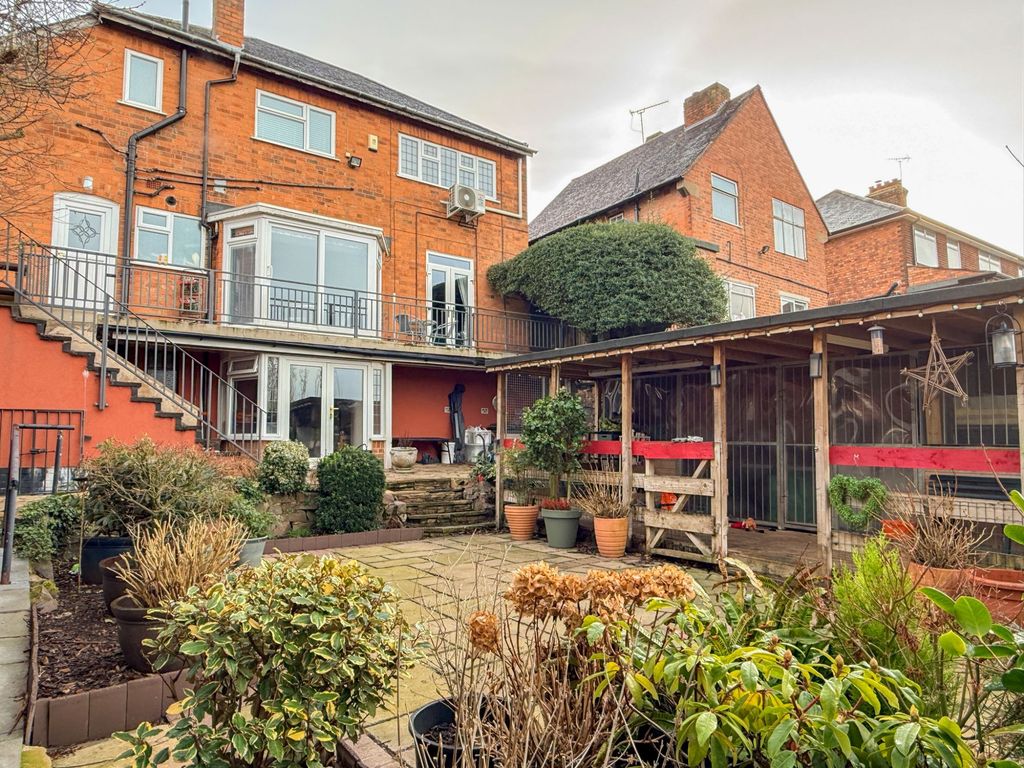 Property photo 1 of 23