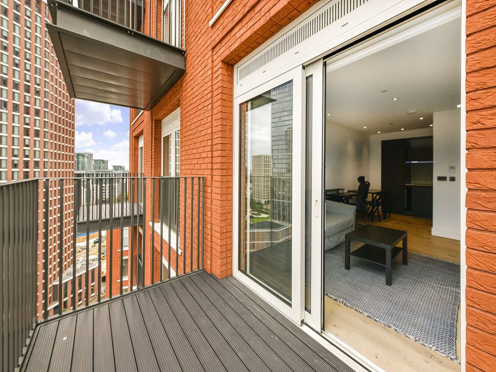 Property photo 2 of 17 Exchange Gardens