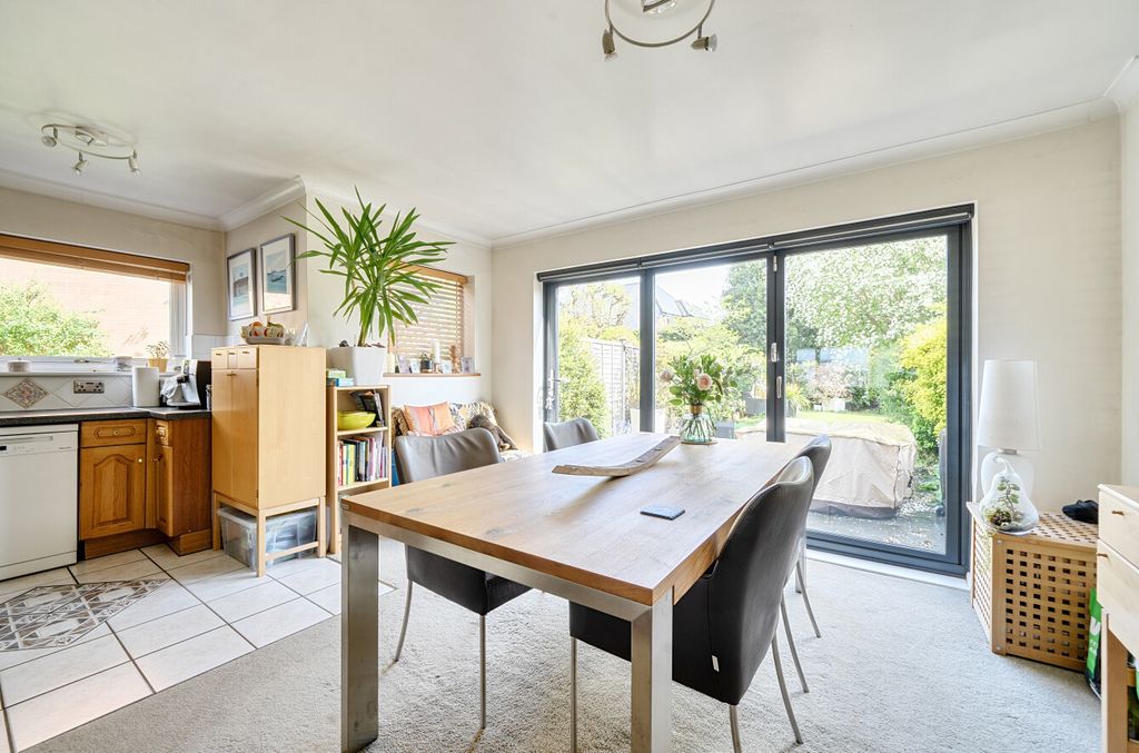 Property photo 3 of 14 1440975-24-69Df6c...