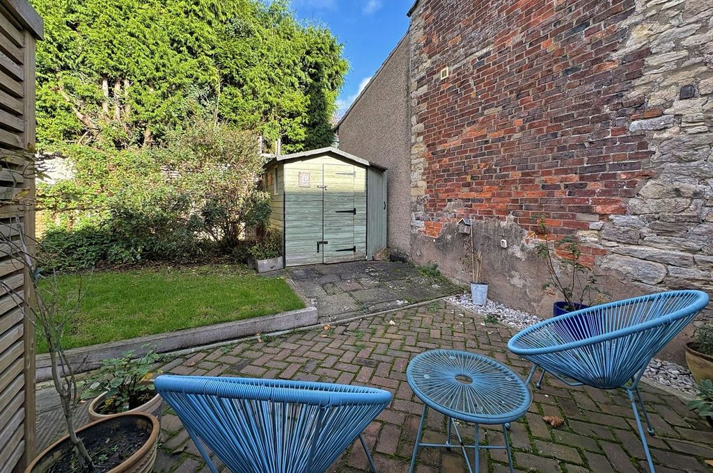 Property photo 3 of 15