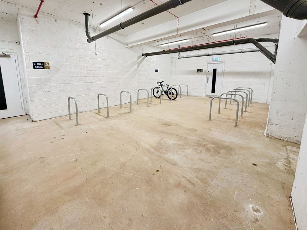 Additional image 14 of 2 bed flat to rent223 Guild House, Oundle Road, Peterborough PE2