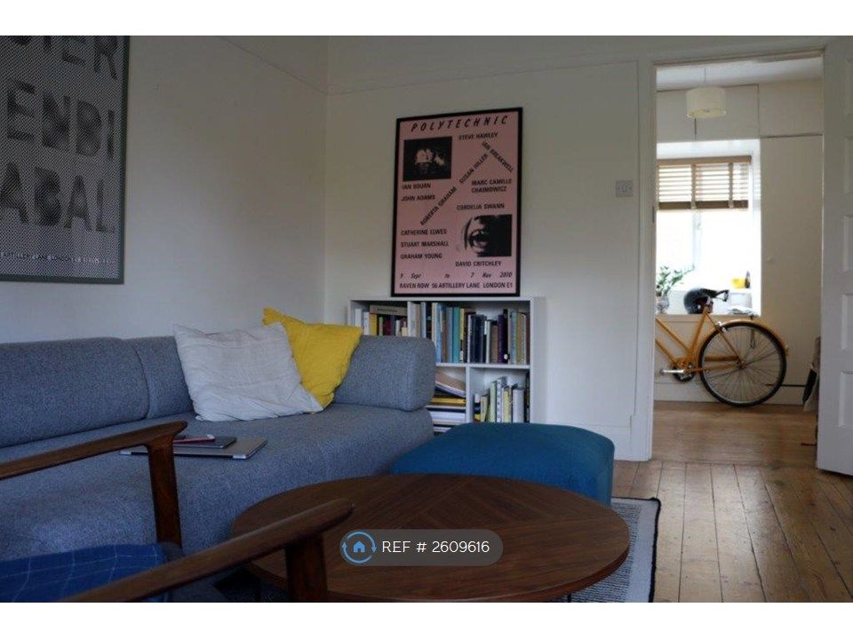 Property photo 1 of 16 Living Room