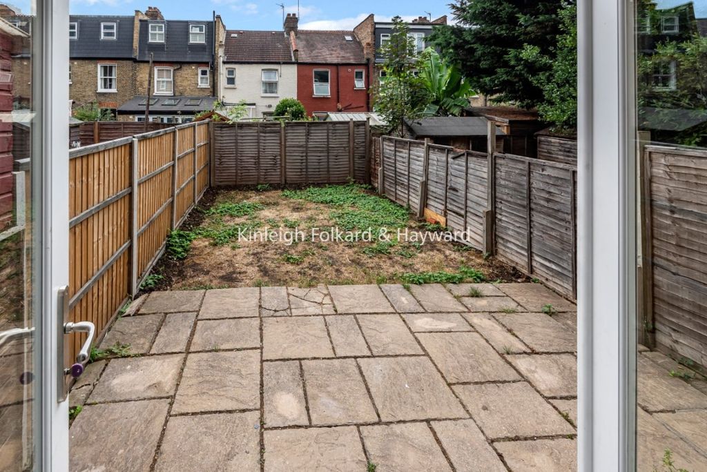 Property photo 3 of 16 04284cc7-F575-4512-8