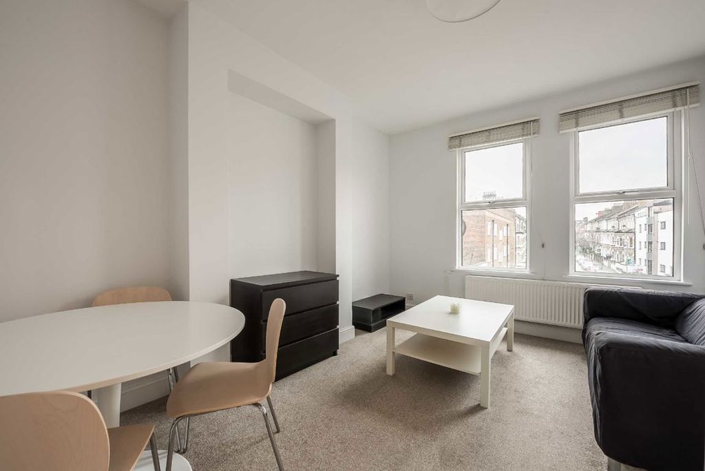 Property photo 1 of 4