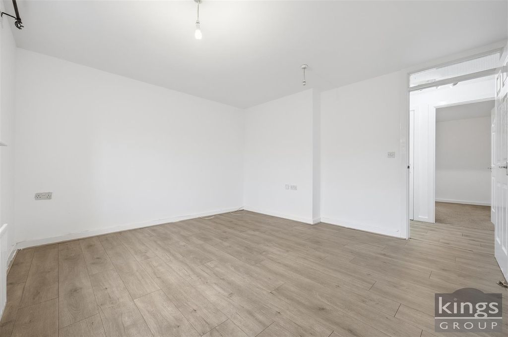 Property photo 2 of 17 012_Img_7505.Jpg