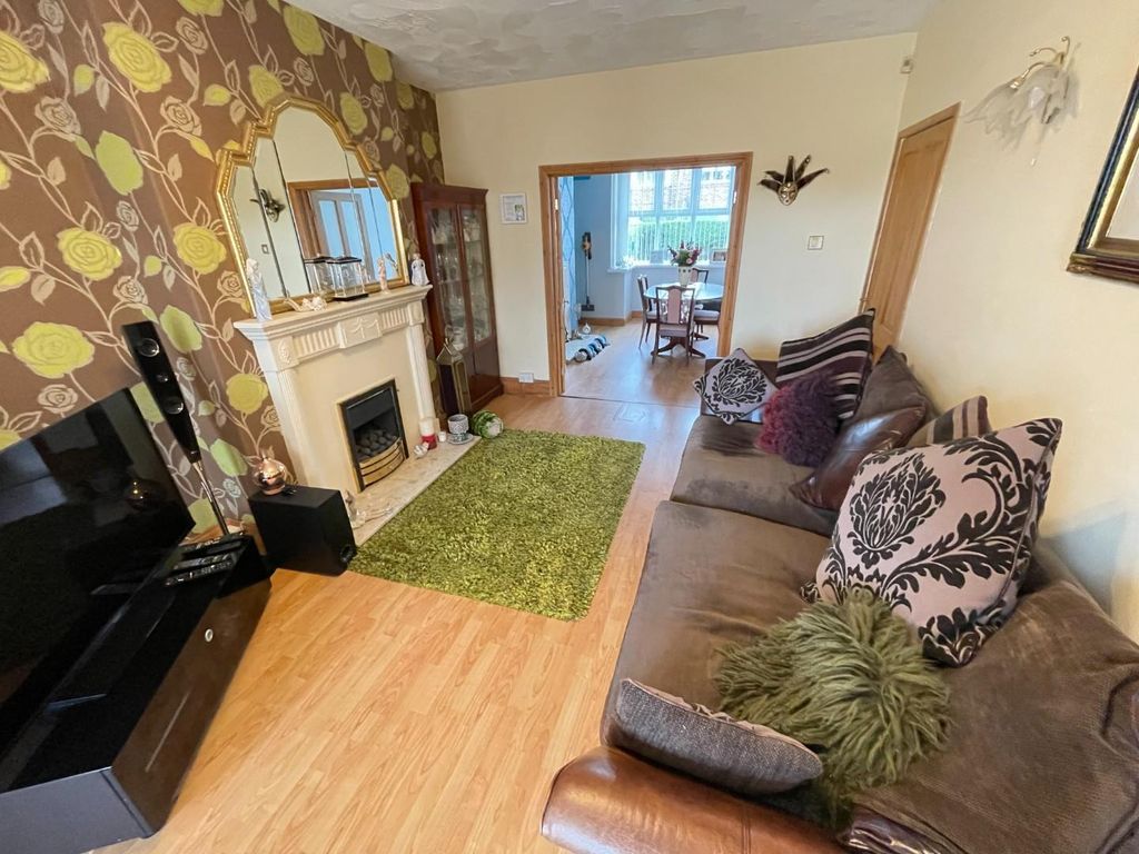 Property photo 2 of 20 Extended Sitting Room