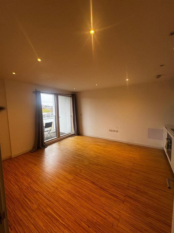 Property photo 3 of 11 Whatsapp Image 2025-10-11 At 20.11.30.Jpeg