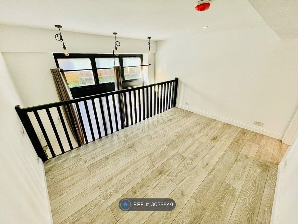 Property photo 3 of 4 3m x 4m