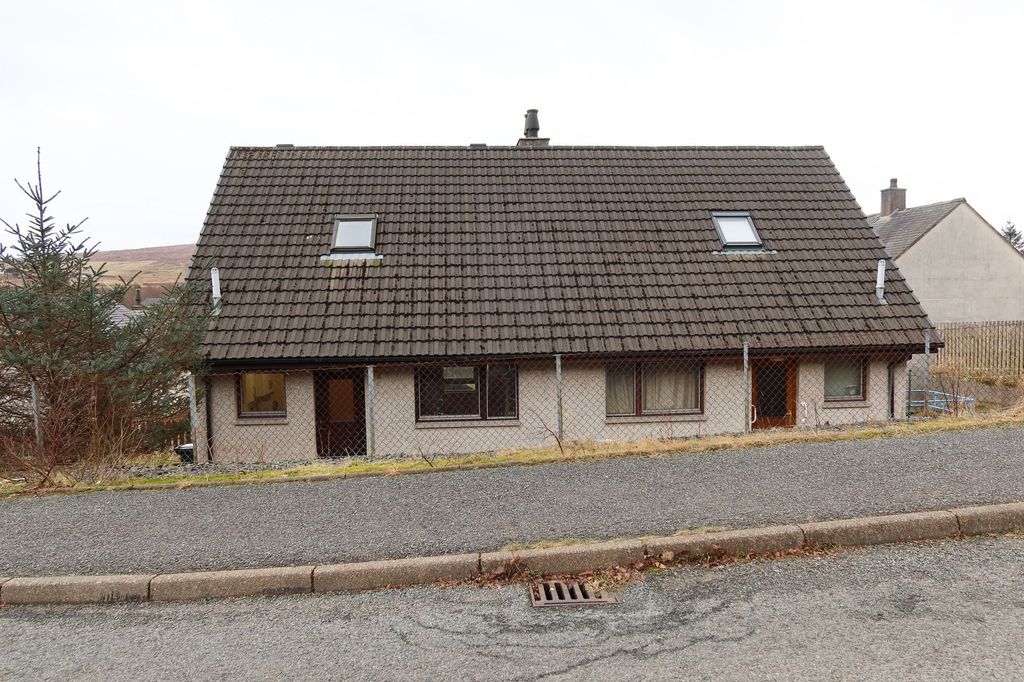 Property photo 1 of 29