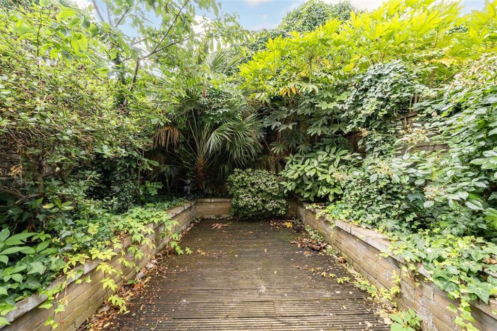 Property photo 3 of 7
