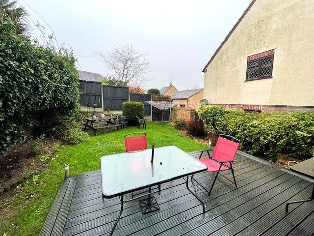 Property photo 2 of 10 Garden